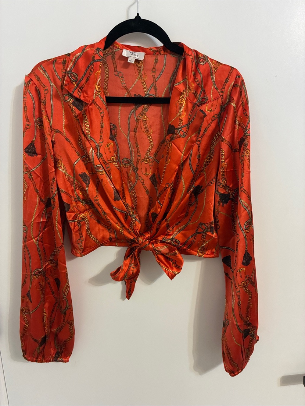 Dizzy Lizzy Red Tie-Front Satin Blouse with Chain Print Size Large